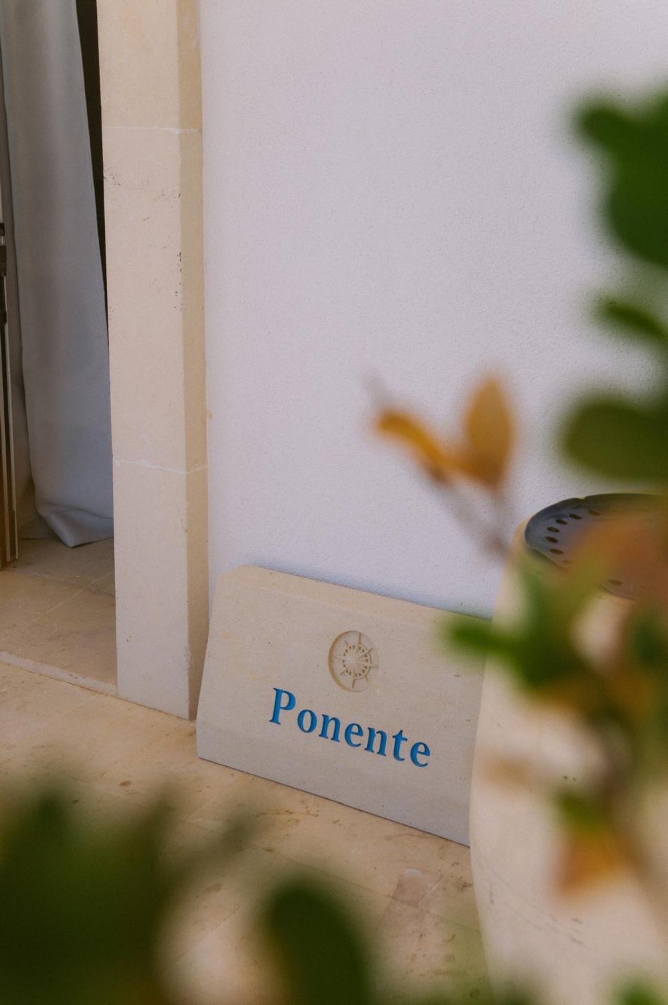 Villa Del Ponente Otranto Alimini Bagian luar foto