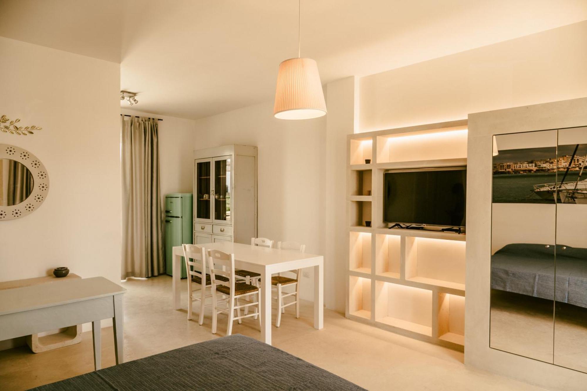 Villa Del Ponente Otranto Alimini Bagian luar foto