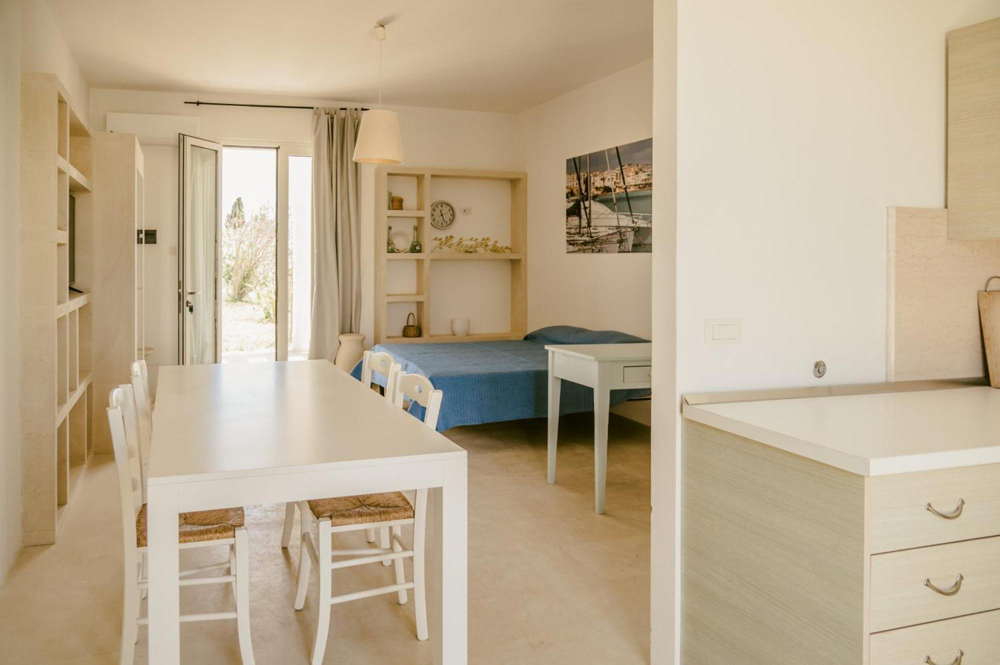 Villa Del Ponente Otranto Alimini Bagian luar foto